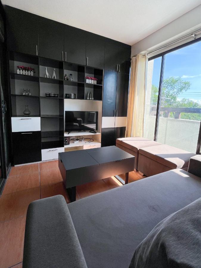 Modern 2Br Condo Near Sm With Free Parking Pool Wifi And Netflix Davao Exterior photo